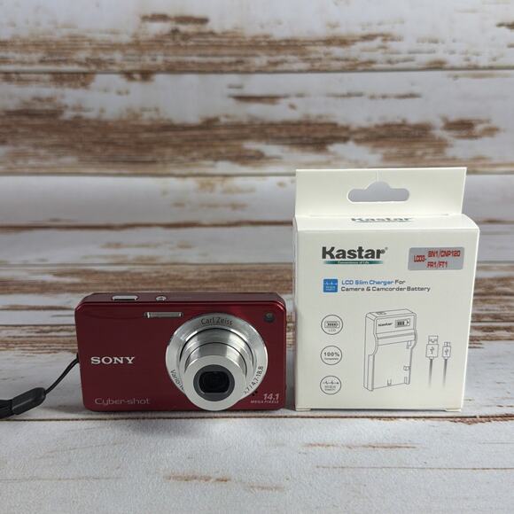 Sony DSC-W560 Digital Camera – 14.1MP – 4x Zoom – w/ Battery & Charger - Picture 1 of 6